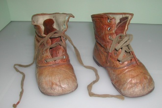 Willy Hirzels Kinderschuhe