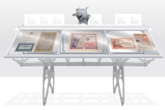 Vitrine im Jules-Verne-Look: Entwurf Donovan Gregory und Gina Moser